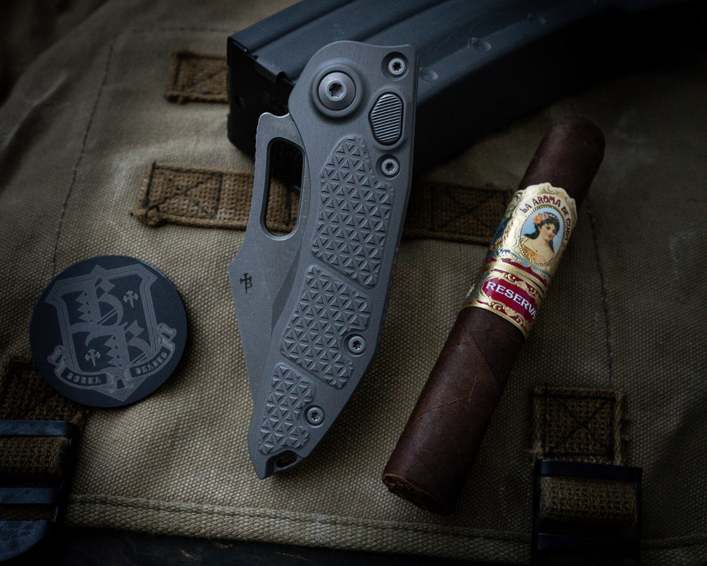 Stitch Automatic Apocalyptic Full Serrate Natural Clear Grey 3.75" Blade