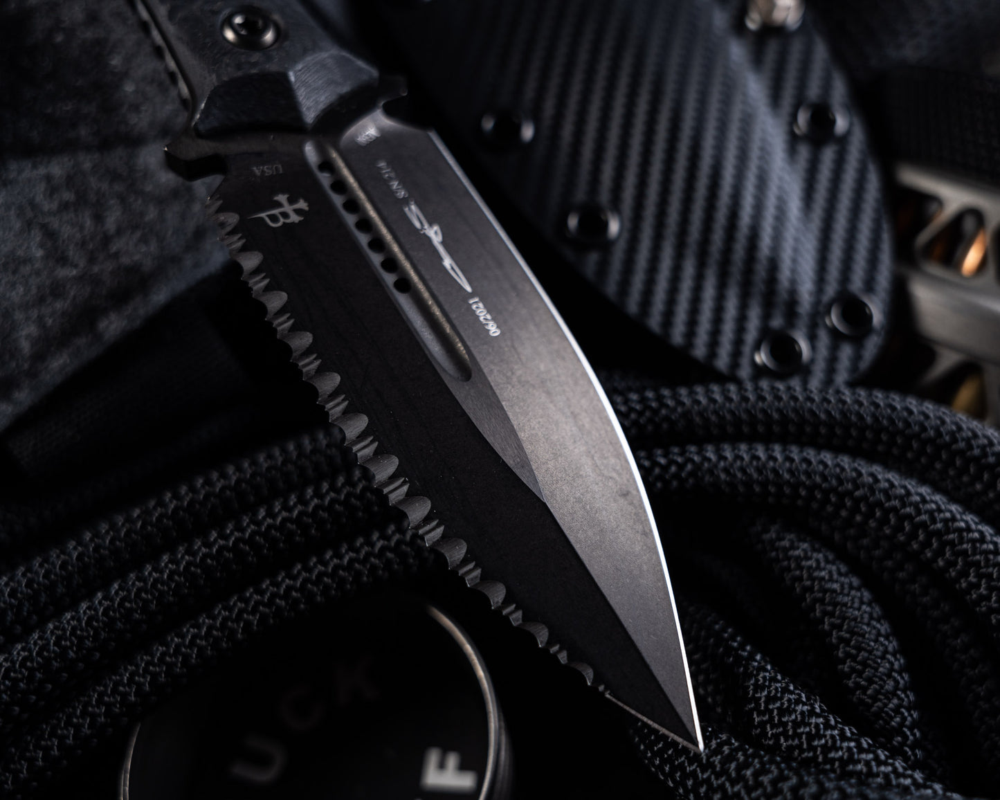 Microtech SBD Signature Series DLC 4.4" Fixed Blade w/ G-10 Handles