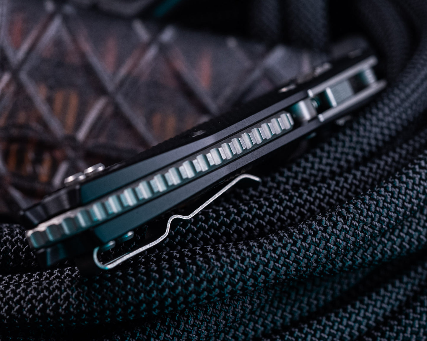 Stitch Ram-Lok Fluted Apocalyptic Partial Serrated 3.75" Blade