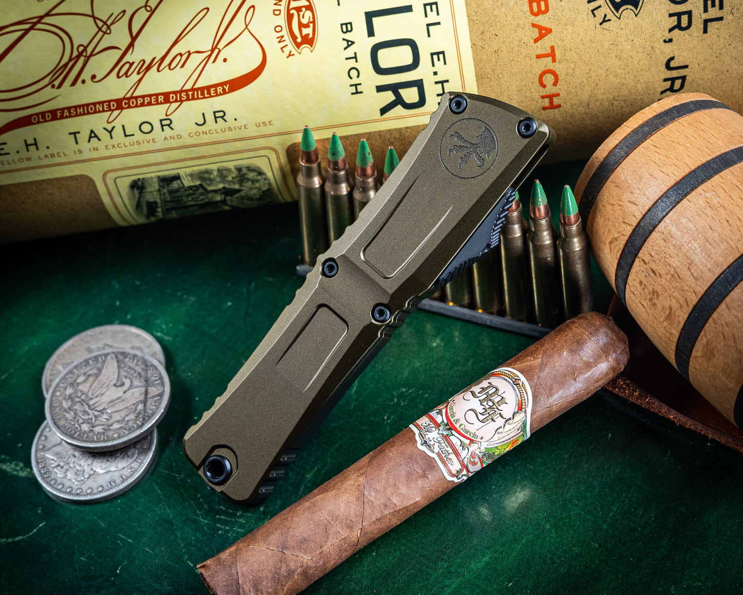 Combat Troodon GEN III Interceptor Black Standard OD Green Signature Series - RK