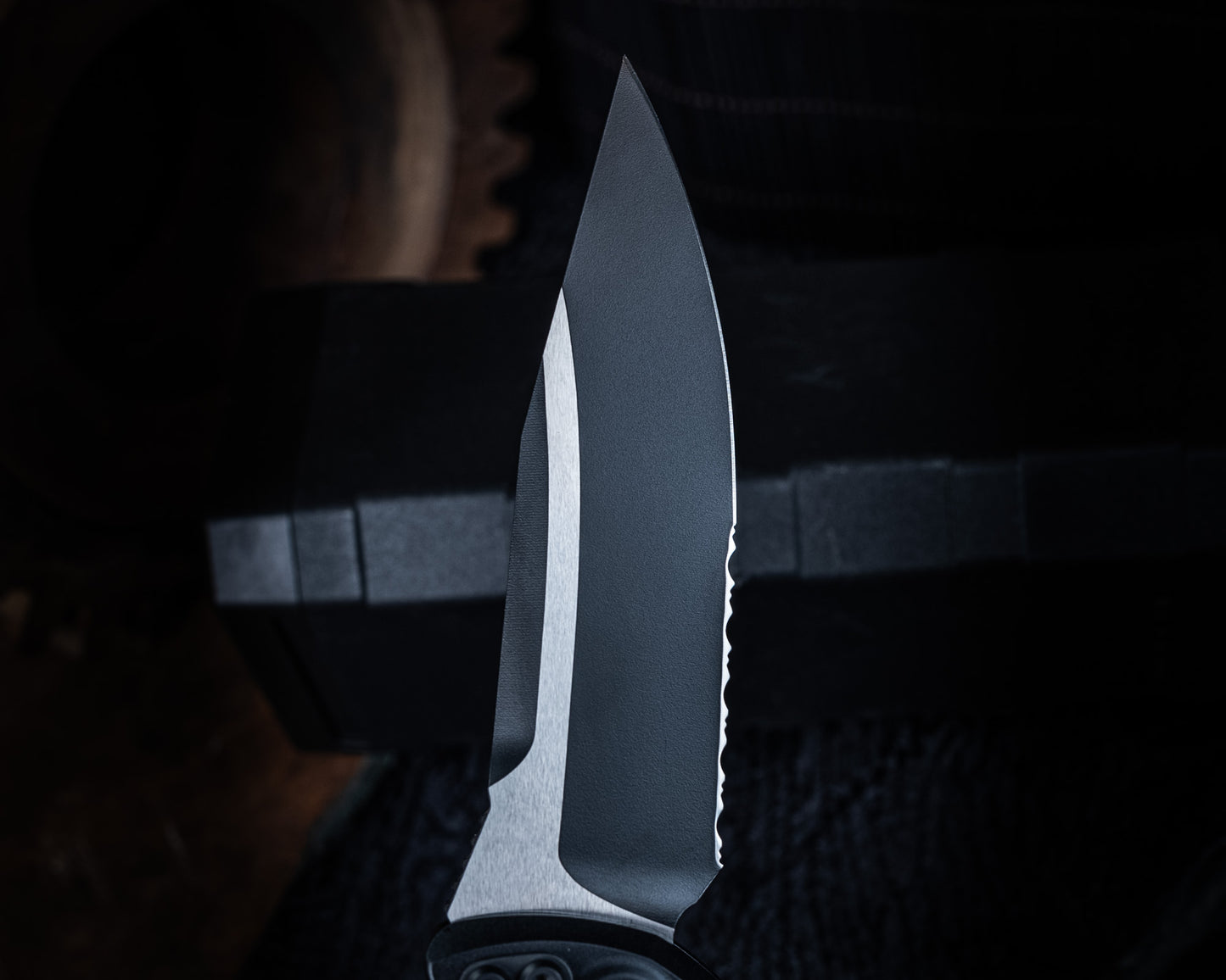 Socom Elite Auto Tactical Partial Serrated