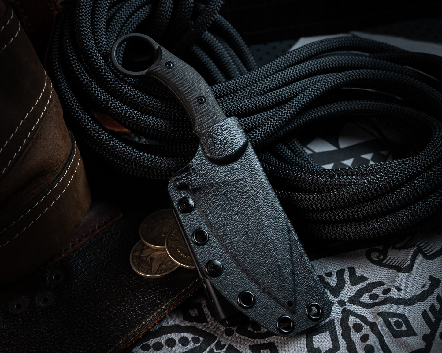 SRambit Black PVD 3.6" Blade w/ Carbon Fiber Handle