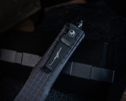 Microtech Combat Troodon D/E Delta Frag 142-1CT-DS (110) Fluted DLC Standard DLC Hardware Nickel Boron Internals Signature Series - RK