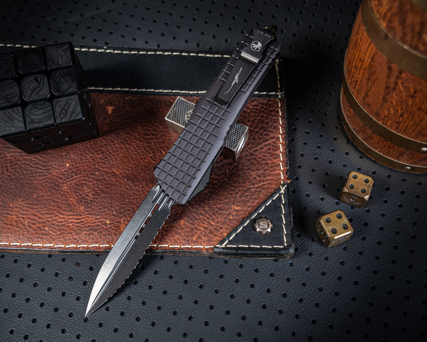 Microtech Combat Troodon D/E Delta Frag 142-3CT-DS Fluted DLC Full Serrated DLC Hardware Nickel Boron Internals Signature Series - RK