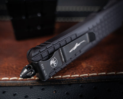 Microtech Combat Troodon D/E Delta Frag 142-3CT-DS Fluted DLC Full Serrated DLC Hardware Nickel Boron Internals Signature Series - RK