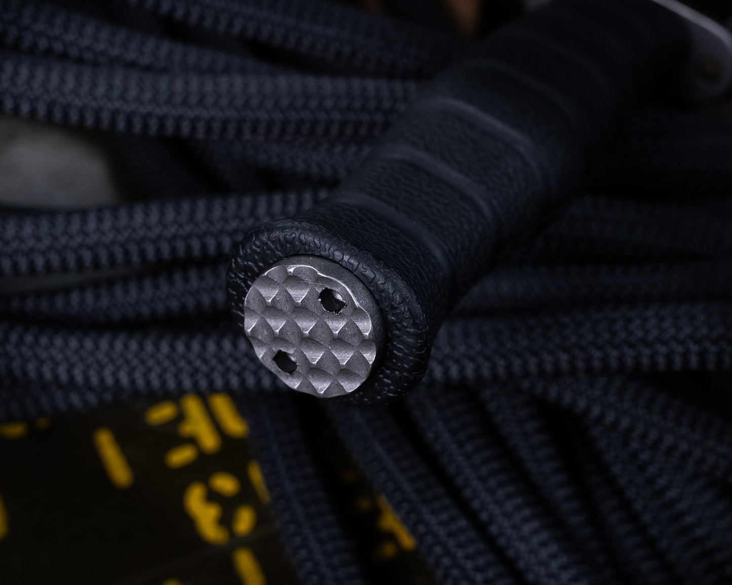 Defiant7 M320V Fixed Blade w/ Black Cerakote Blade