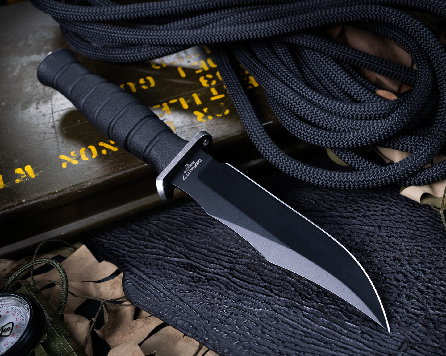 Defiant7 M320V Fixed Blade w/ Black Cerakote Blade