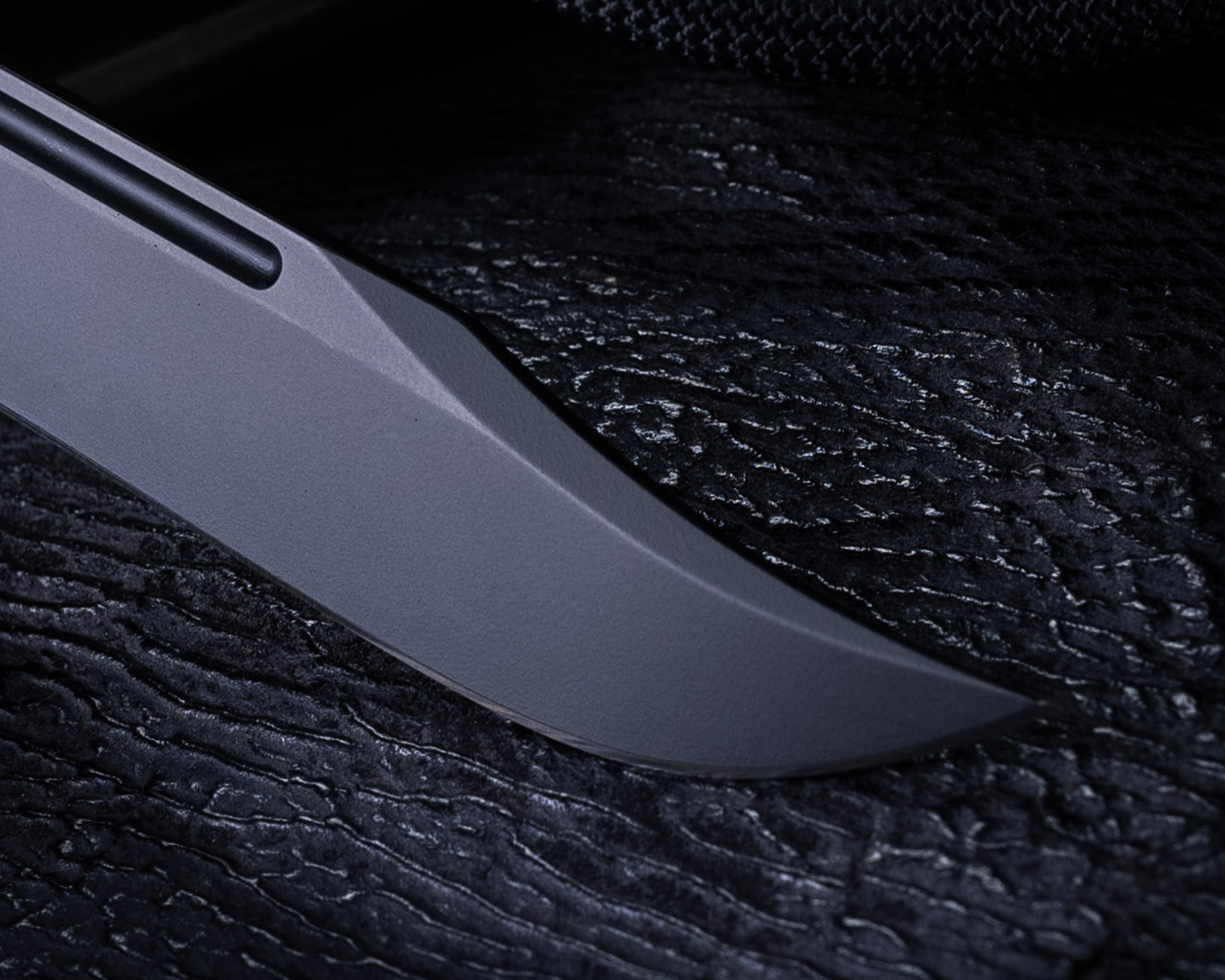 Defiant7 M320E Fixed Blade w/ Black Blade