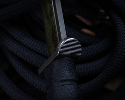 Defiant7 M320E Fixed Blade w/ Tiger Stripe Blade