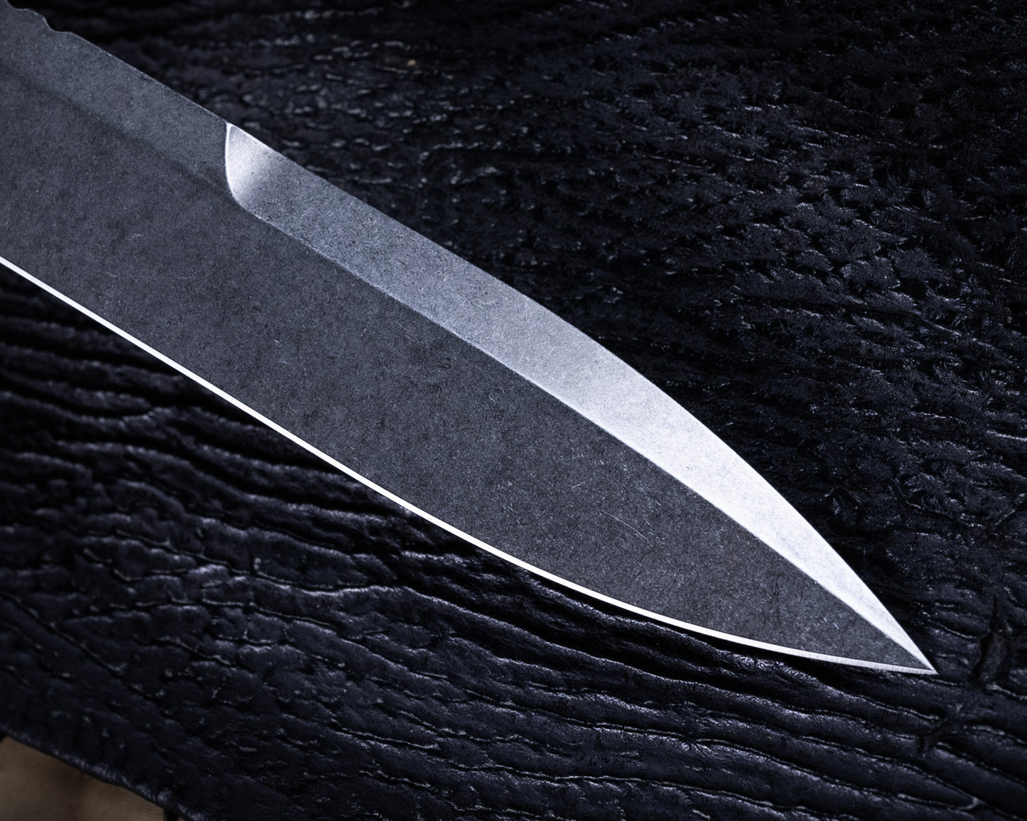 Defiant7 M320G Fixed Blade w/ Stonewashed Blade