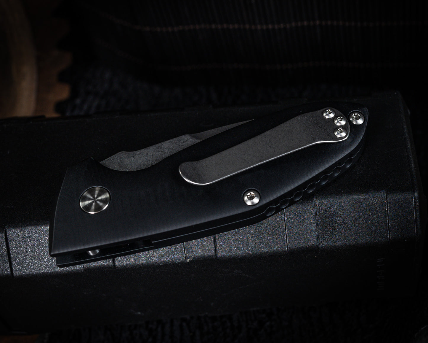 Defiant 7 Alpha 2.8" Stonewash Button Lock
