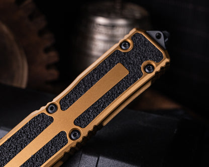 Microtech Scarab II D/E Gen III Double Edge Drop Point Black Standard Tan