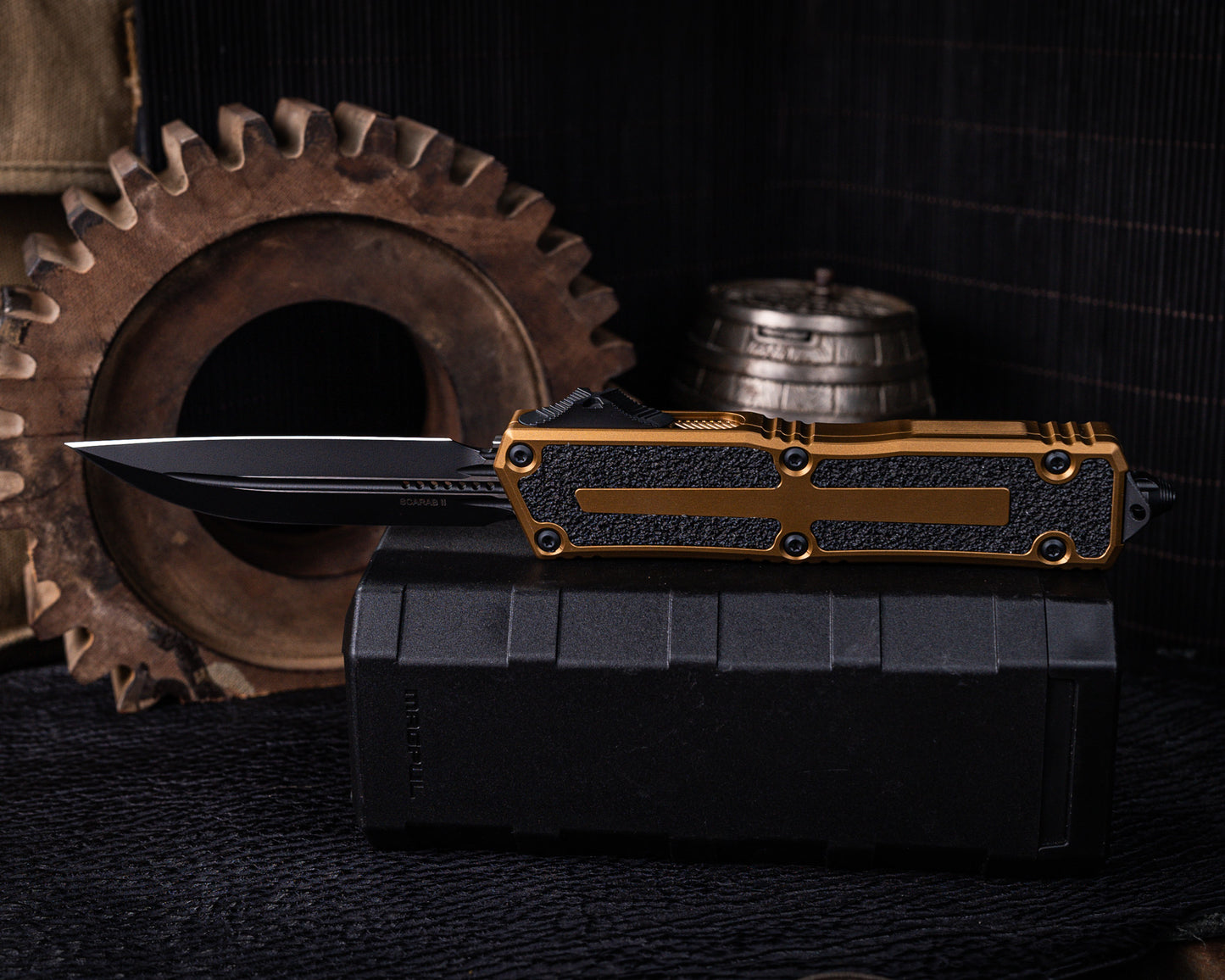Microtech Scarab II D/E Gen III Double Edge Drop Point Black Standard Tan