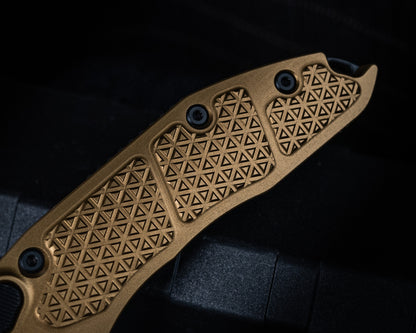 Stitch Auto Tan Standard Black 3.75" Blade