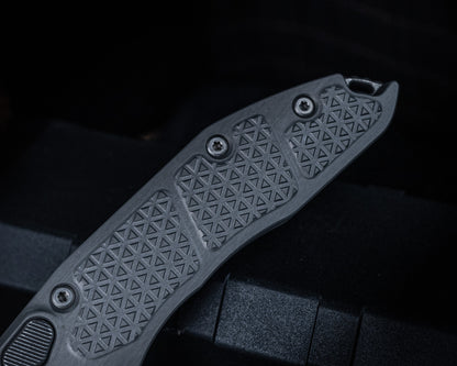 Stitch Automatic Apocalyptic Full Serrate Natural Clear Grey 3.75" Blade