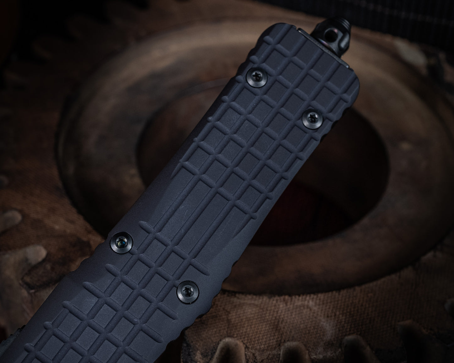 Microtech Combat Troodon D/E Delta Frag Fluted DLC Standard DLC Hardware Nickel Boron Internals Signature Series