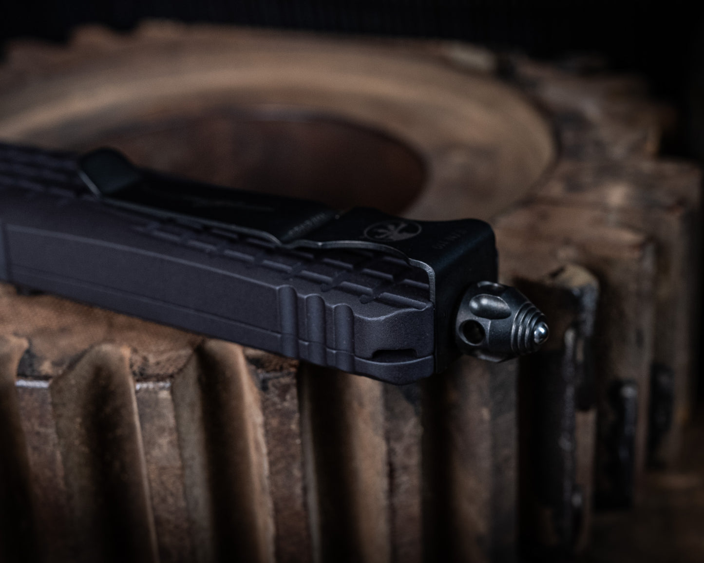 Microtech Combat Troodon D/E Delta Frag Fluted DLC Standard DLC Hardware Nickel Boron Internals Signature Series