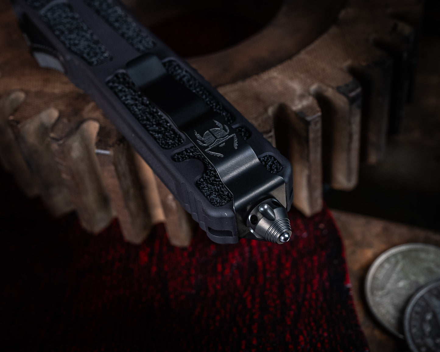 Microtech Scarab II D/E Gen III D/E Shadow DLC Full Serrated