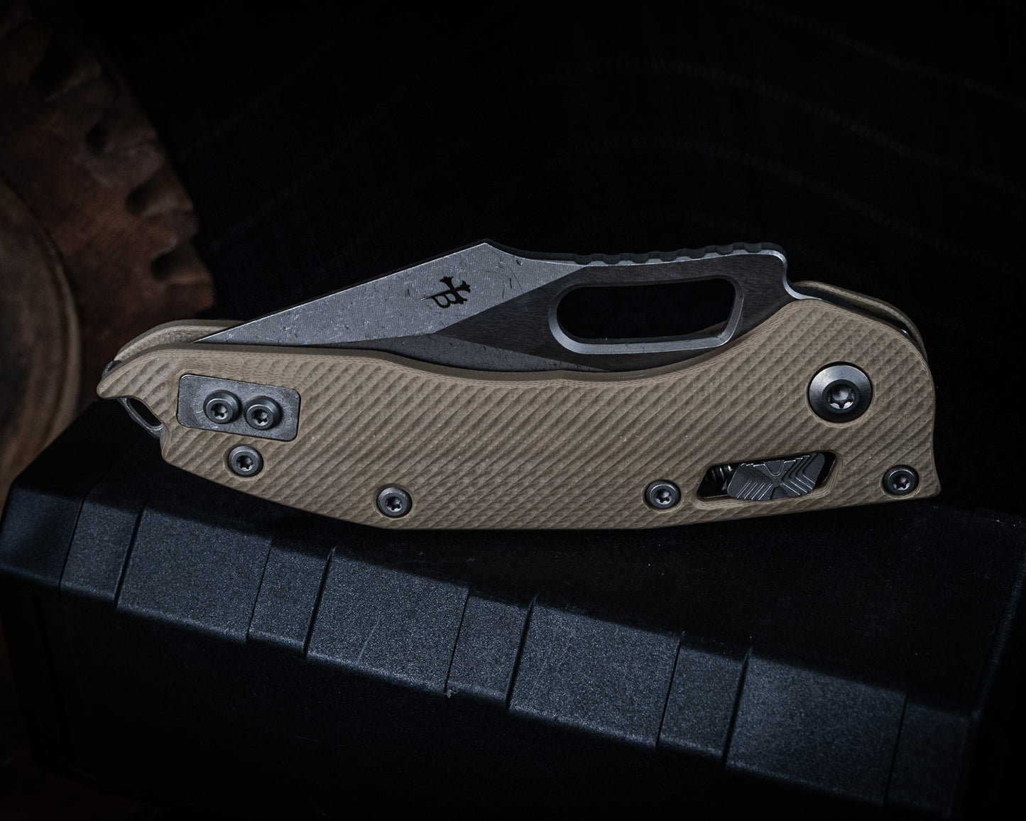 Stitch Ram-Lok Apocalyptic Fluted G-10 Tan Full Serrate 3.75" Blade